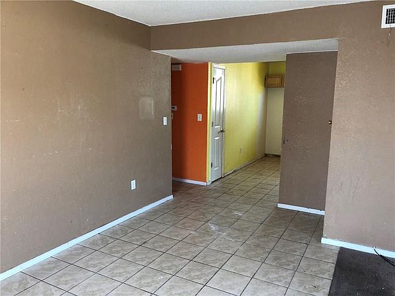 4th image of 442 Sunrise Hills Dr