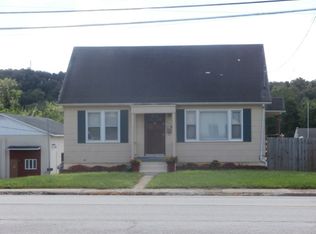 3211 Market St, Hannibal, MO 63401