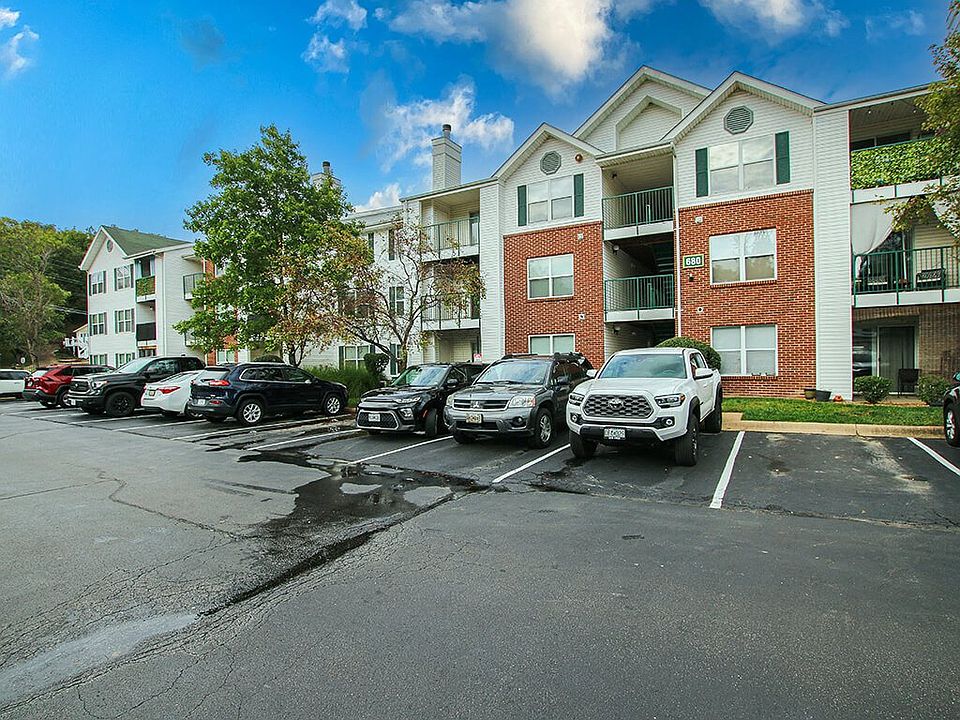 Ample Resident Parking