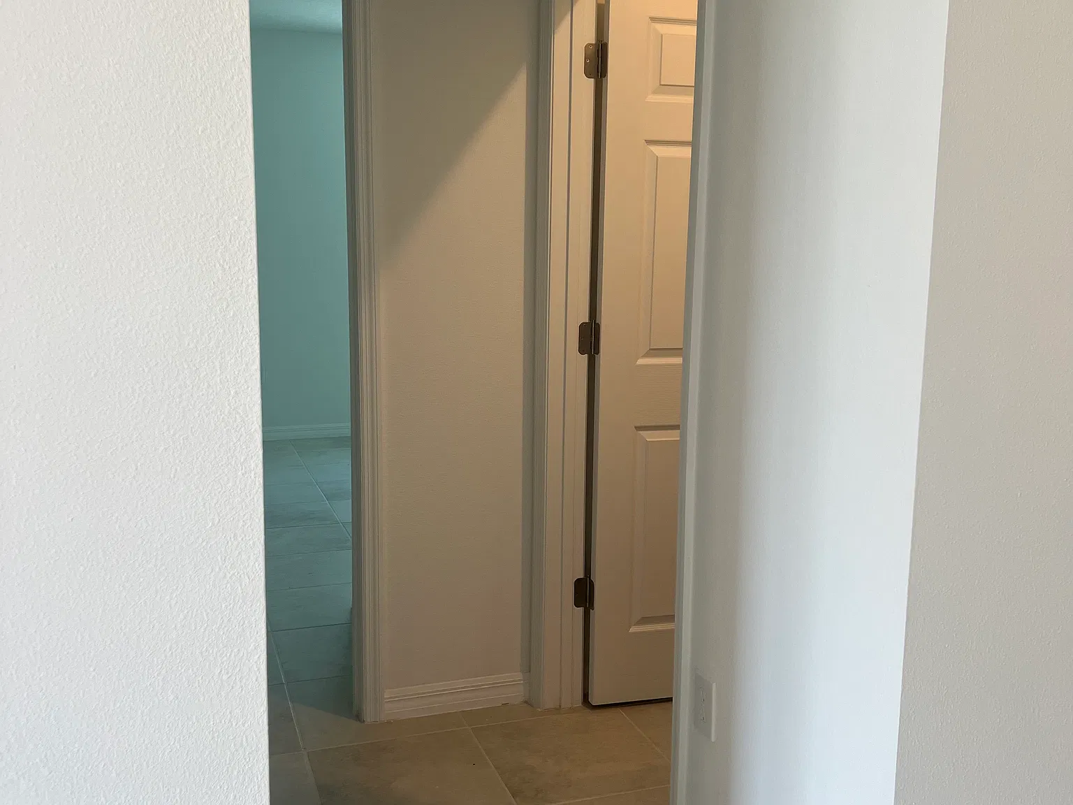 4 bed, 1746 sqft, $2,400 — Photo 3