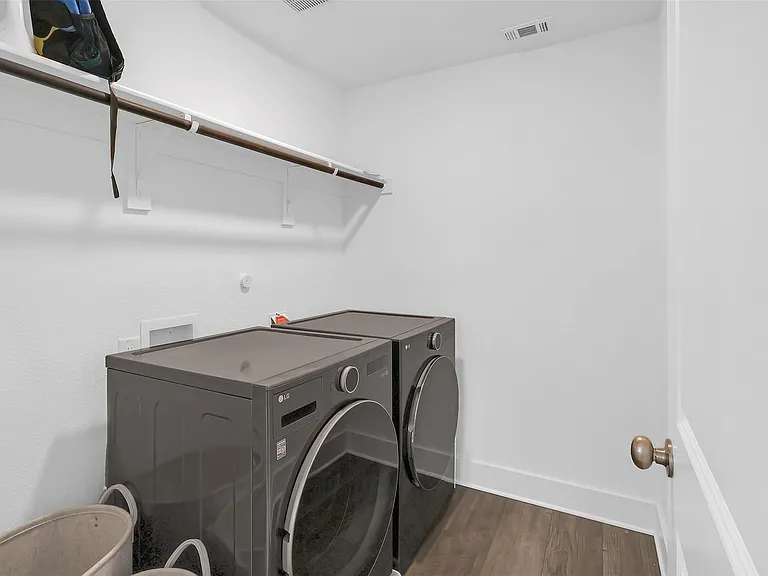 1220 Lady Mantle Way — Photo 18