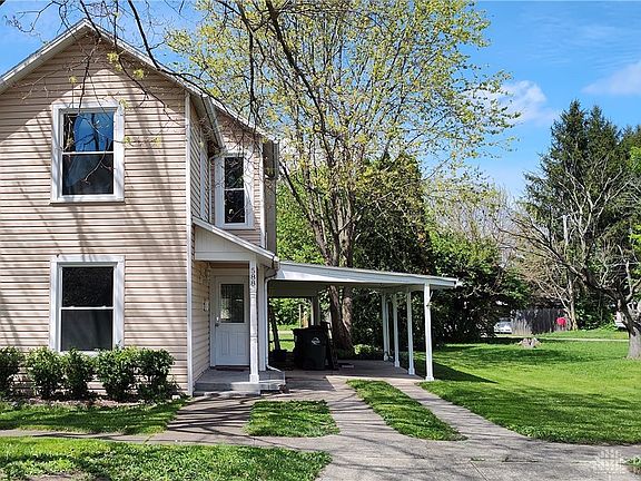 2nd image of 588 Glady Ave