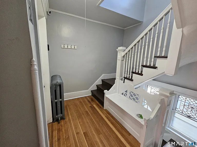 592 Laurel Ave #2 — Photo 8