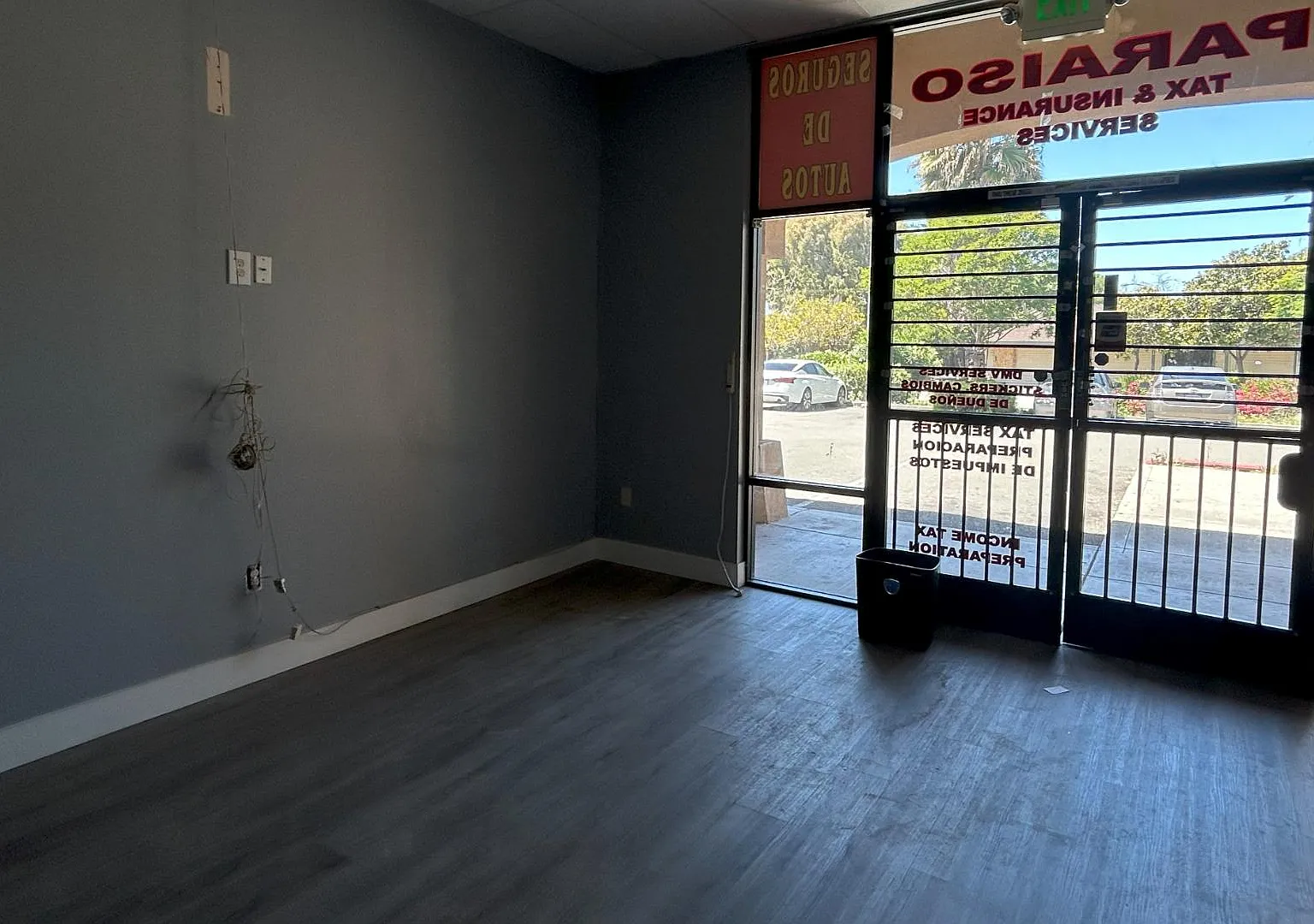 520 W Tennyson Rd - Vacant — Photo 4