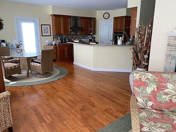 5th image of 4215 Sonoma Dr