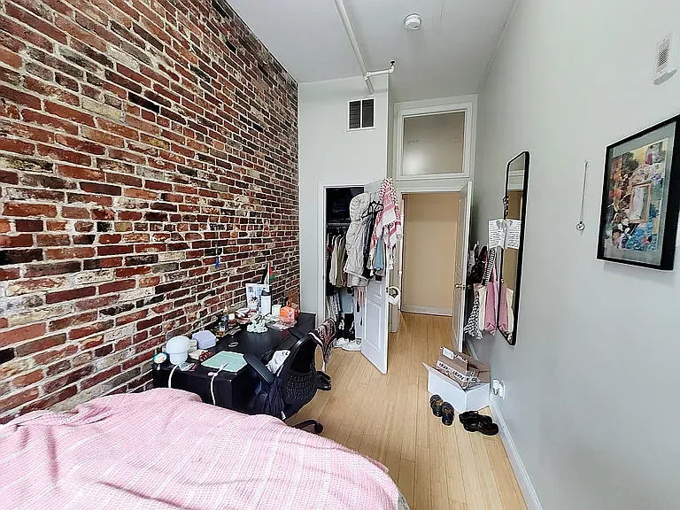 37 Temple Pl #404 — Photo 8