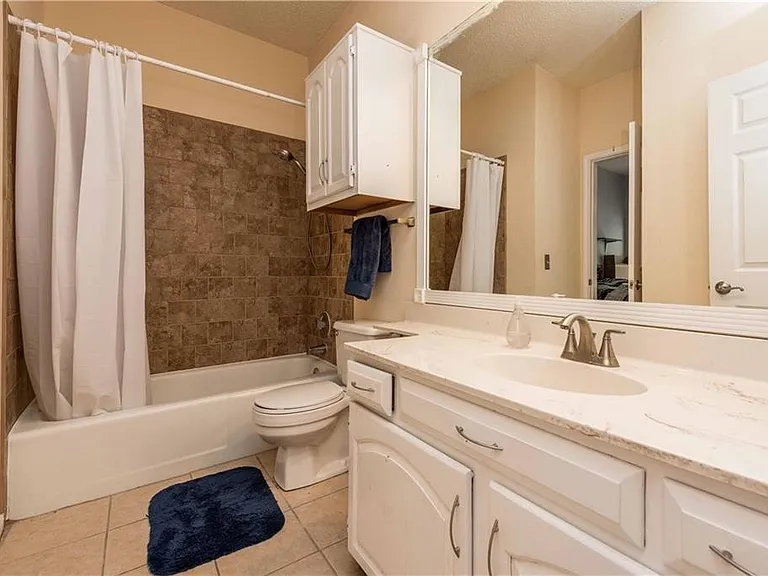 1910 Robbins Pl #210 — Photo 10