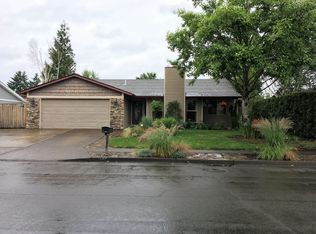 1005 SE 23rd St, Troutdale, OR 97060