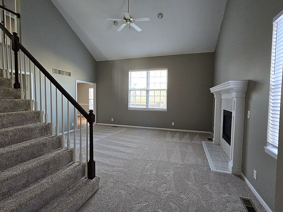 Entrance & living room
