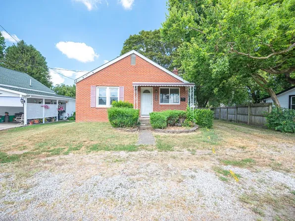 130 Rosewood Ave, Circleville, OH 43113