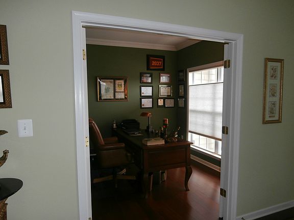 5th image of 406 Harmony Way
