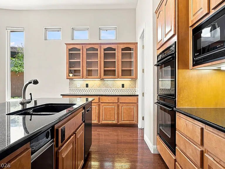6 Old Marsh Ct — Photo 27