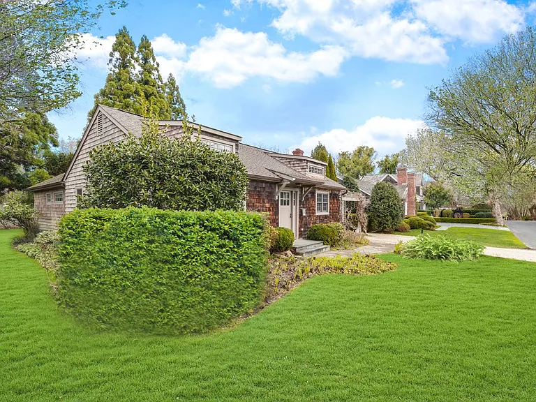 28 Mill Hill Ln — Photo 2