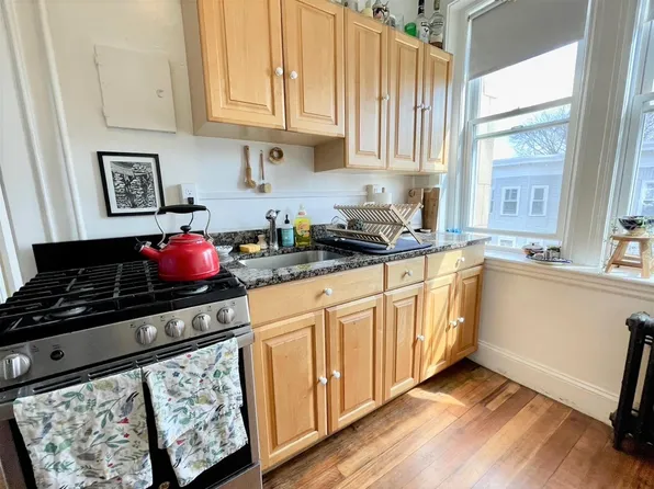 73 Martin St, Cambridge, MA