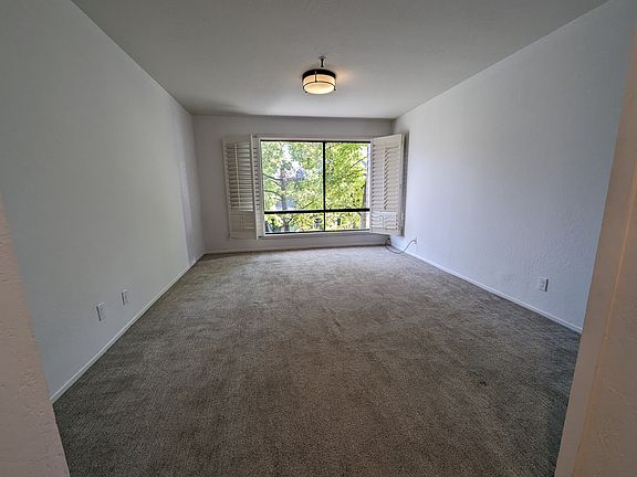 4th image of 49 Showers Dr APT W111