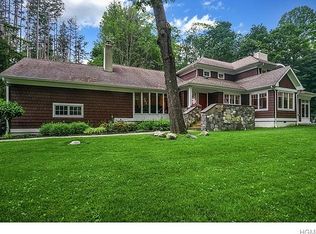 10 North Ln, Armonk, NY 10504