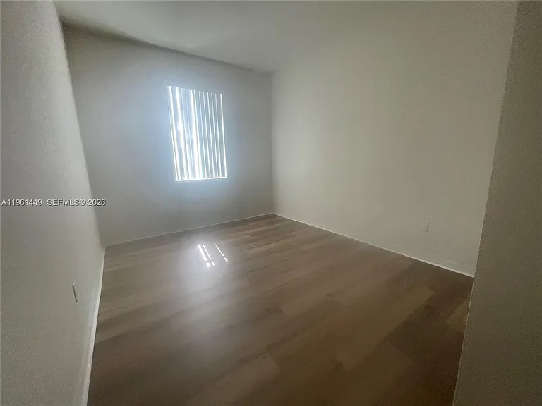 5060 Eucalyptus Dr #2 — Photo 38