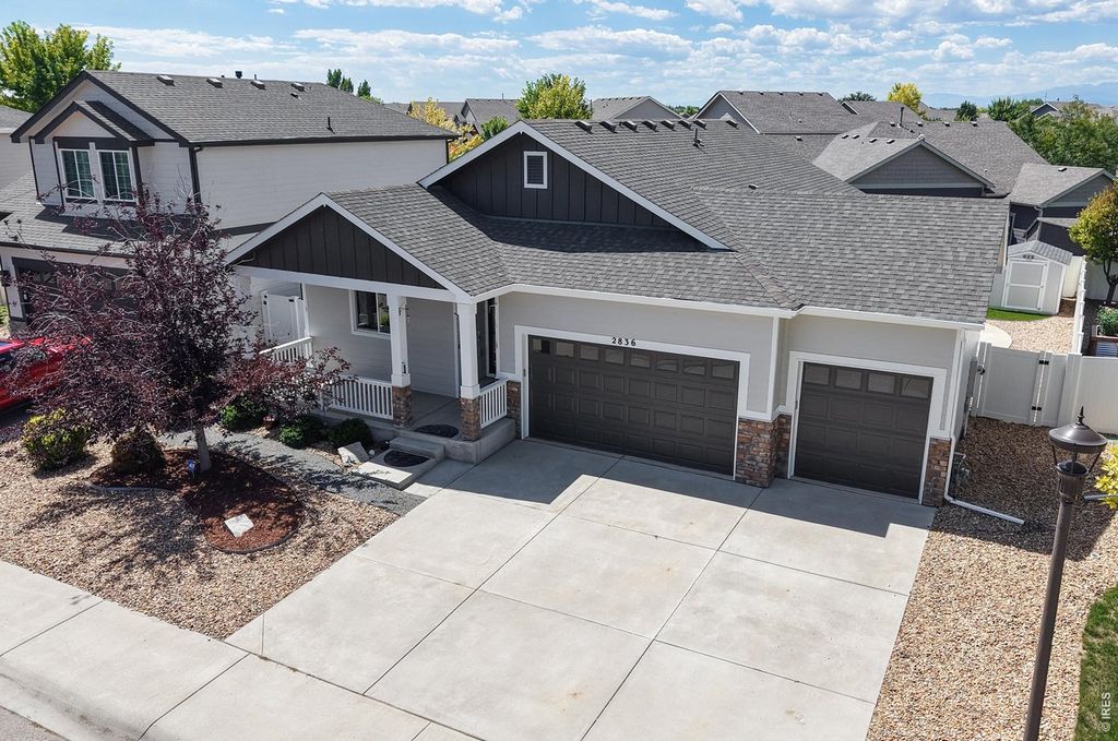 2836 Hydra Dr