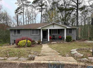 921 W Tomahawk Trl, Gadsden, AL 35903