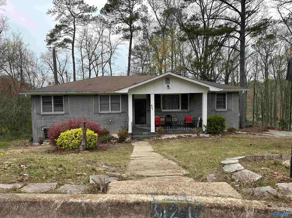 921 W Tomahawk Trl, Gadsden, AL 35903
