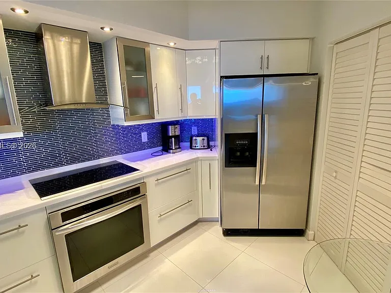 16699 Collins Ave #1602 — Photo 9