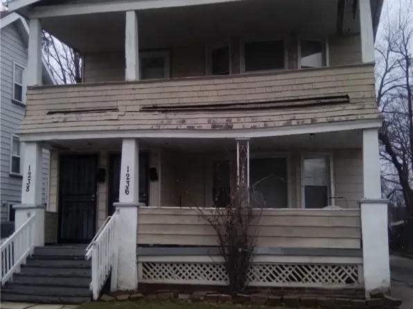 1238 E 145th St, East Cleveland, OH 44112