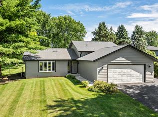 6123 Silver Hawk Ct, Roscoe, IL 61073