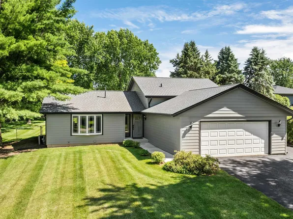 6123 Silver Hawk Ct, Roscoe, IL 61073
