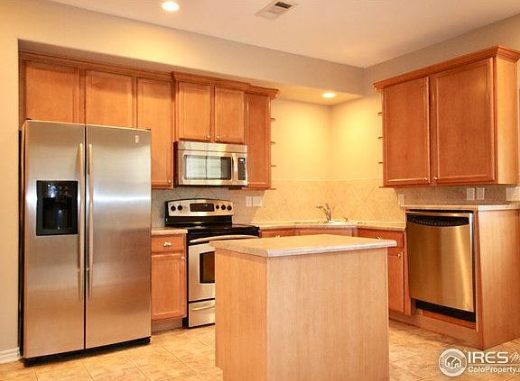 4th image of 5551 29th St Unit 613