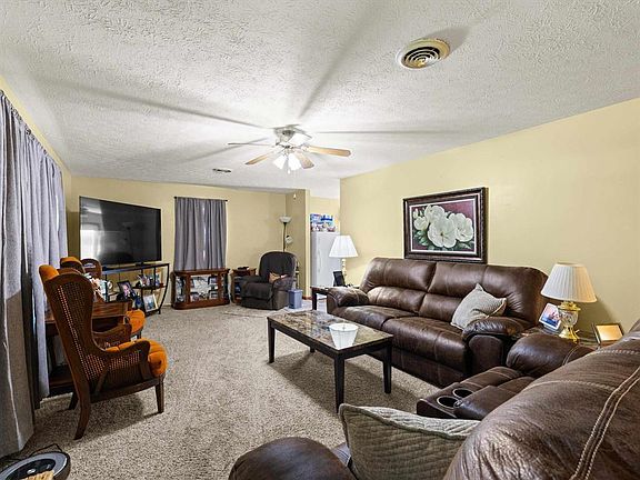 5th image of 485 Veach Rd