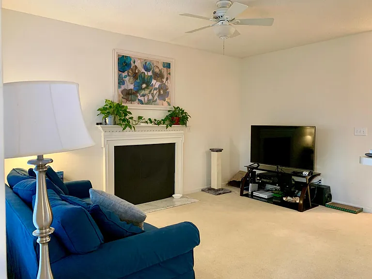205 Calebra Way — Photo 16