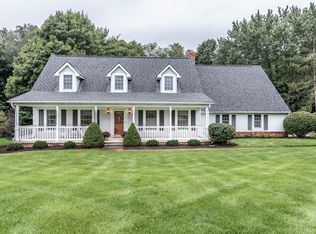 9293 Overdale Ln, Brighton, MI 48114