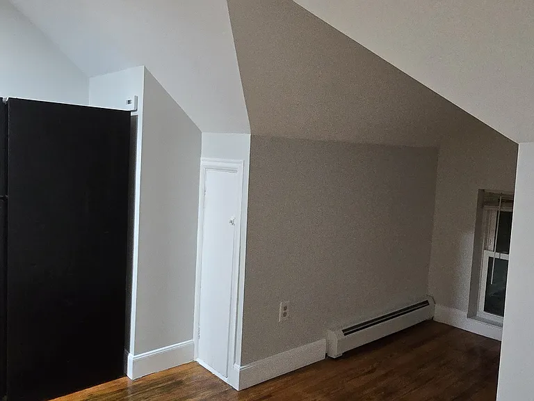 131-133 Morris Ave #3 — Photo 7