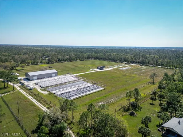 1422 Gate Rd, Labelle, FL 33935