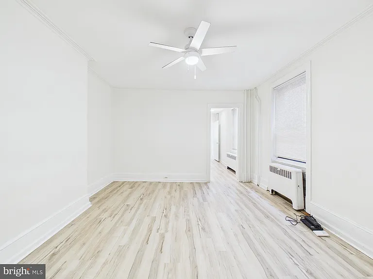 143 N 21st St #1R — Photo 6