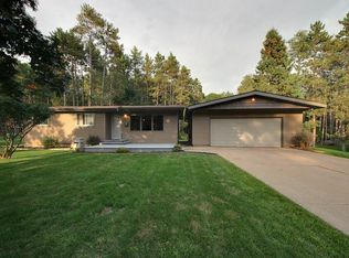 202 Viking Ln, Norway, MI 49870
