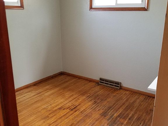 2nd image of 136 Johns Dr