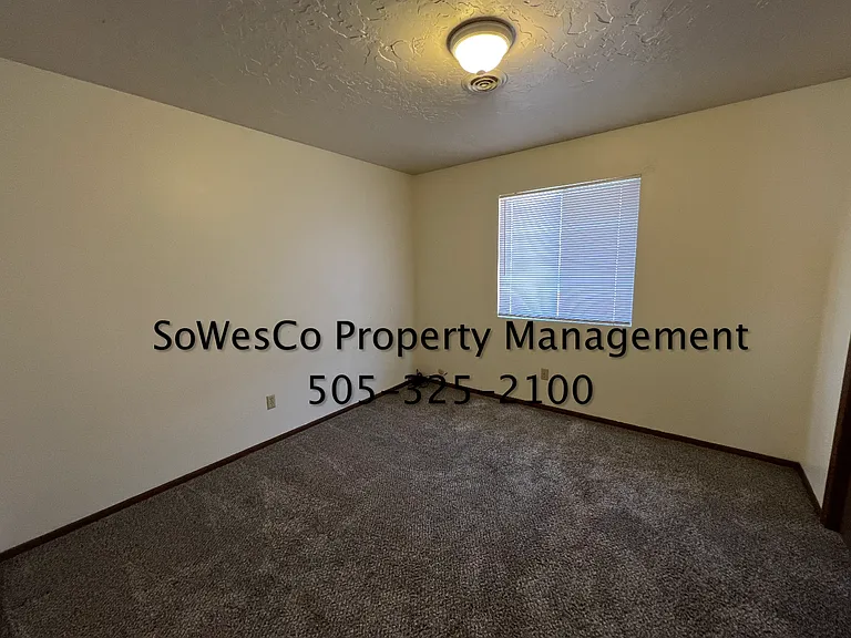824 N Vine Ave #D — Photo 8