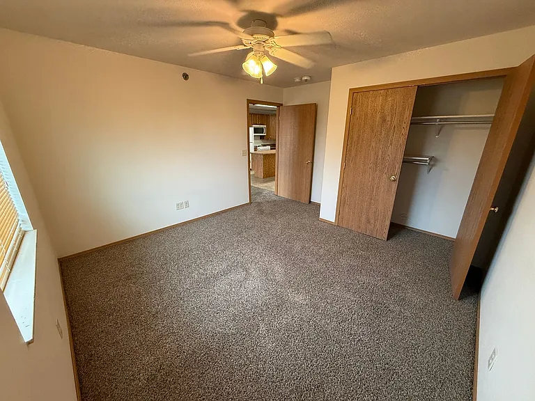 908 Arrow Ave NE — Photo 9