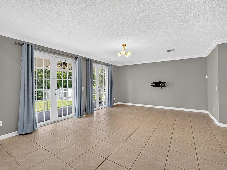 1204 Oakwater Dr — Photo 28