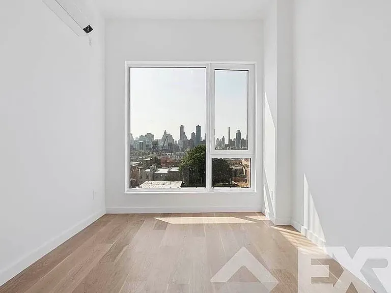 11-14 35th Ave #522 — Photo 15