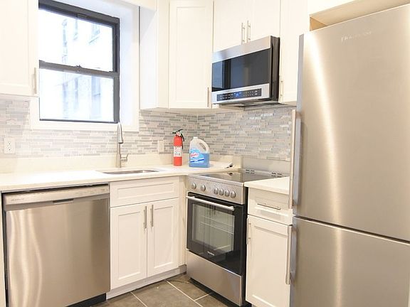 5th image of 602 W 139th St #35