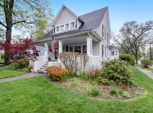 516 W Bridge St, Plainwell, MI 49080