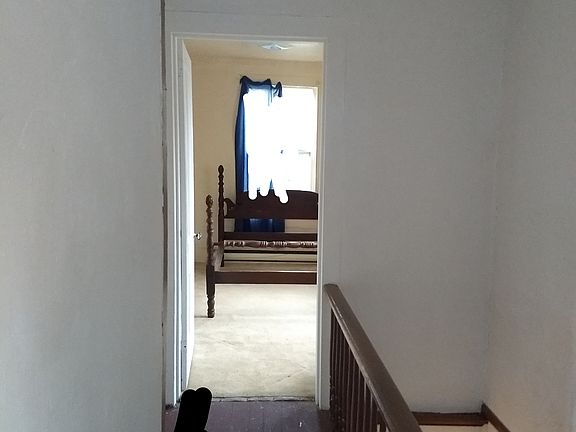 3rd image of 311 Central Ave