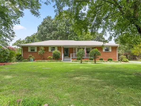 820 S Williamson Ave, Elon, NC 27244