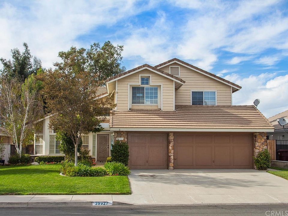 1st image of 39927 Willowbend Dr