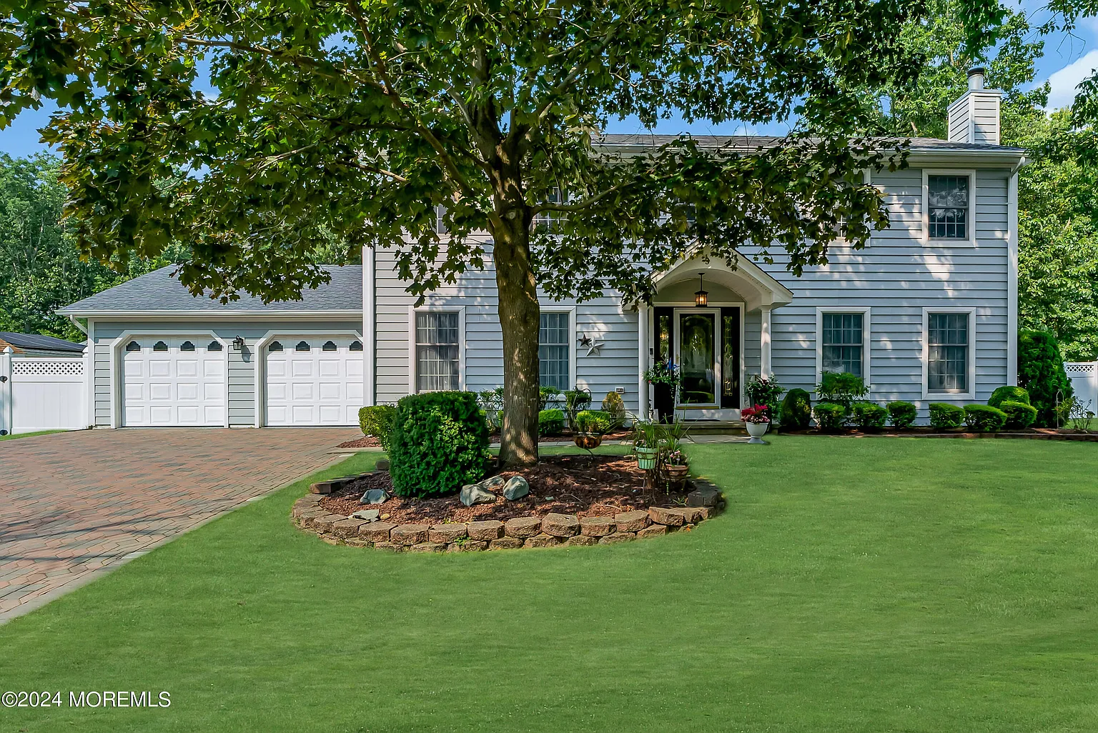 5 Hemlock Hill Road photo 1