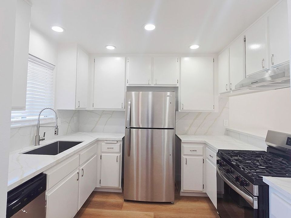 1st image of 430 Gaviota Ave APT 303