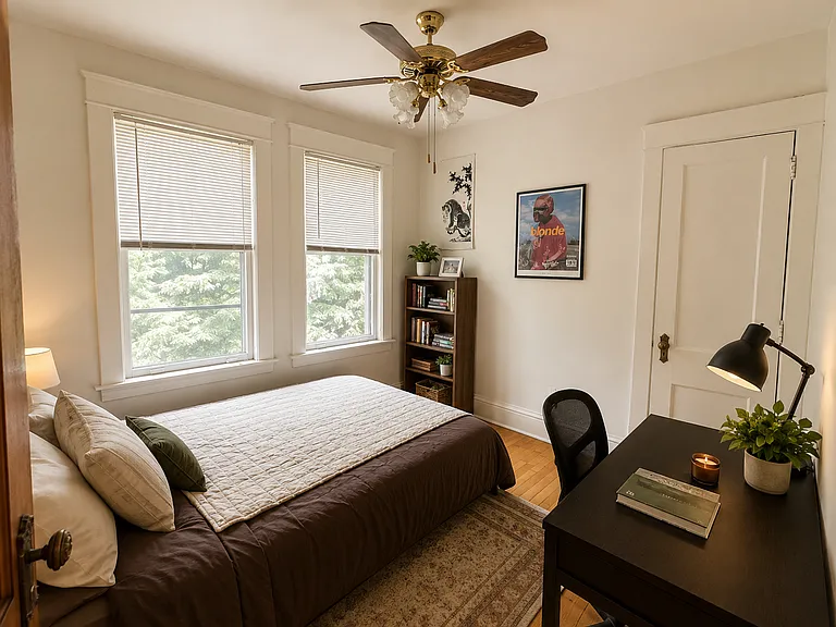 2601 Humboldt Ave S #3 — Photo 4