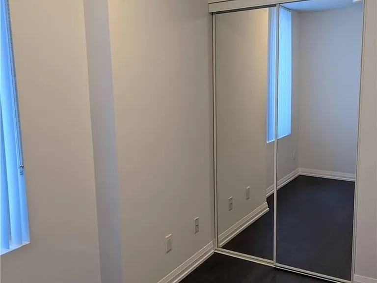 1010 Portage Pkwy #Townhouse 15 — Photo 12